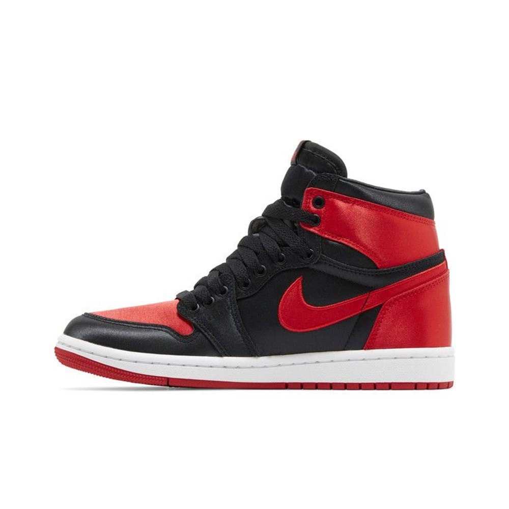 Jordan 1 Retro High OG Satin Bred (W) – hlavní pohled | Purekickz