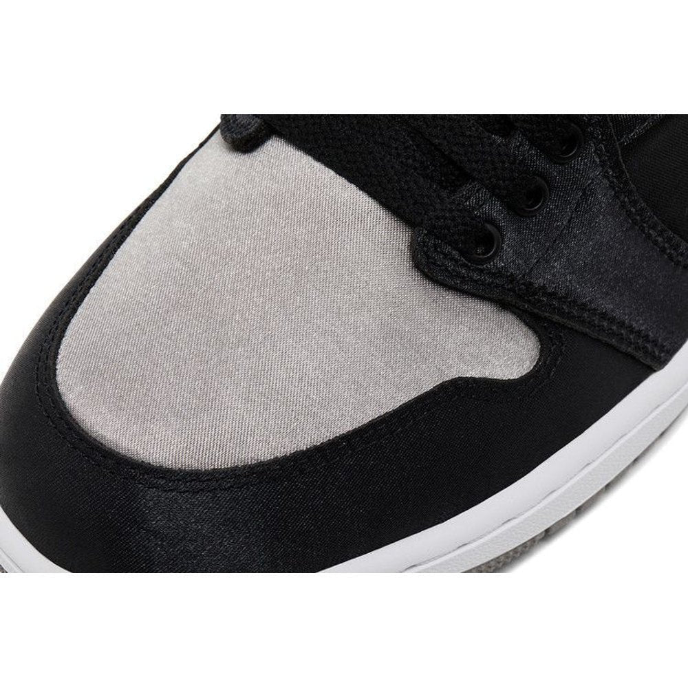 Jordan 1 Retro High OG Satin Shadow – pohled 10 | Purekickz