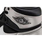 Jordan 1 Retro High OG Satin Shadow – pohled 9 | Purekickz