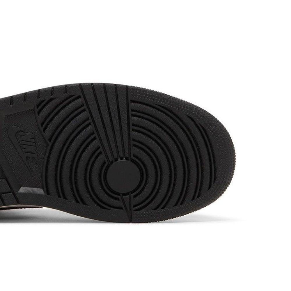 Jordan 1 Retro High OG Skyline – pohled shora | Purekickz