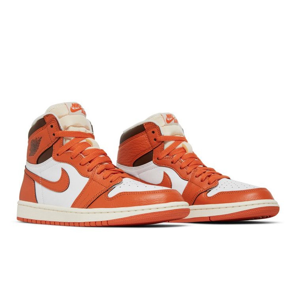 Jordan 1 Retro High OG Starfish – lifestyle foto | Purekickz