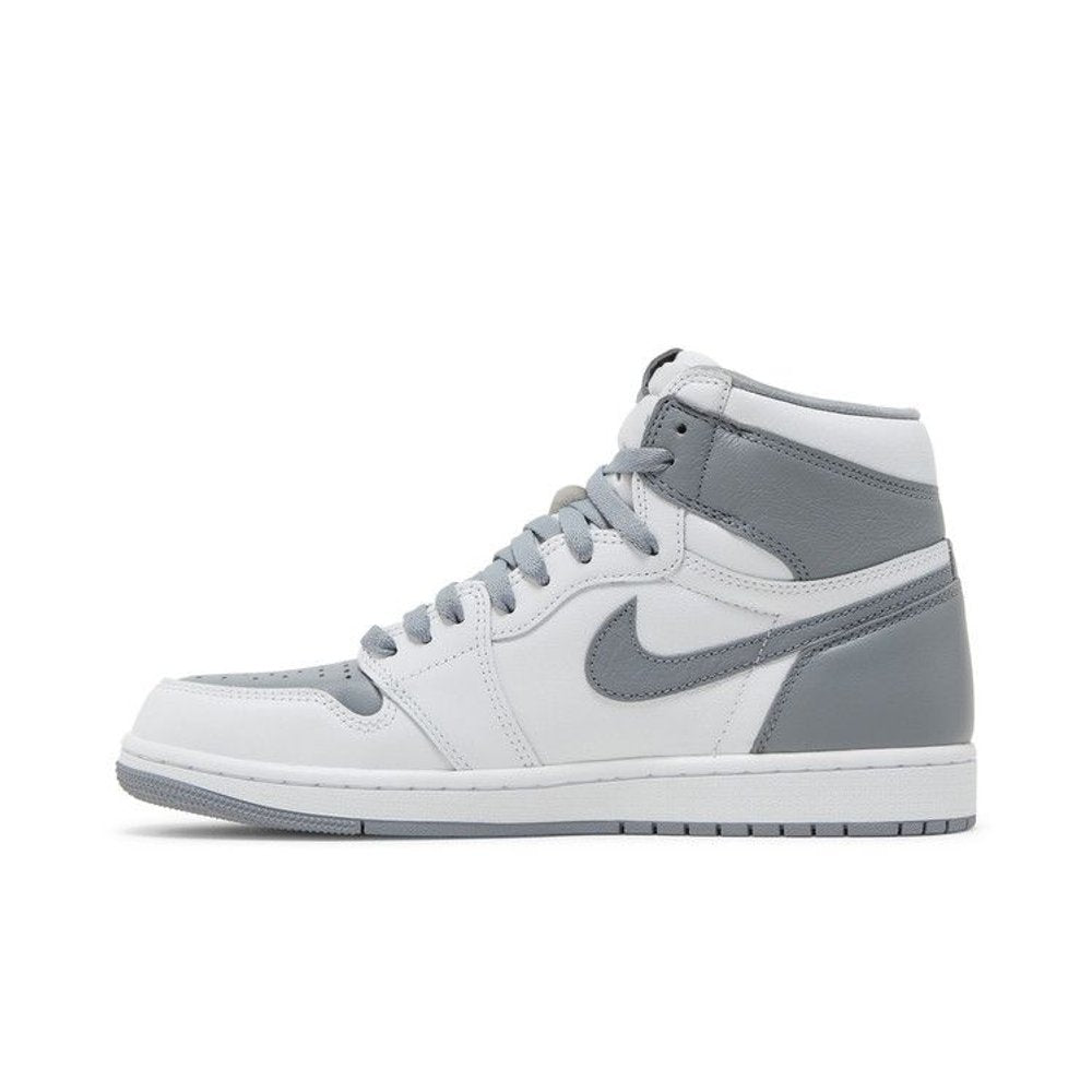 Jordan 1 Retro High OG Stealth – hlavní pohled | Purekickz