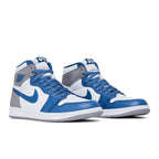 Jordan 1 Retro High OG True Blue – lifestyle foto | Purekickz