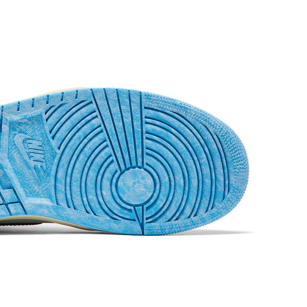 Jordan 1 Retro High OG UNC Reimagined – pohled shora | Purekickz