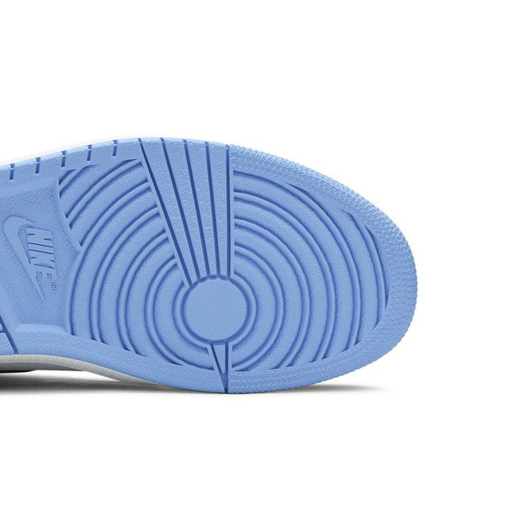 Jordan 1 Retro High OG University Blue – pohled shora | Purekickz