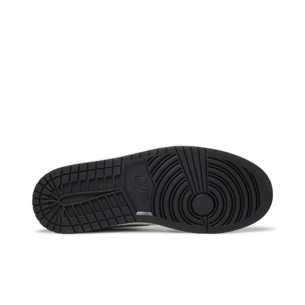 Jordan 1 Retro High OG Washed Black – zadní pohled | Purekickz