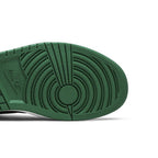Jordan 1 Retro High Pine Green Black – pohled shora | Purekickz