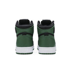 Jordan 1 Retro High Pine Green Black (GS) – zadní pohled | Purekickz