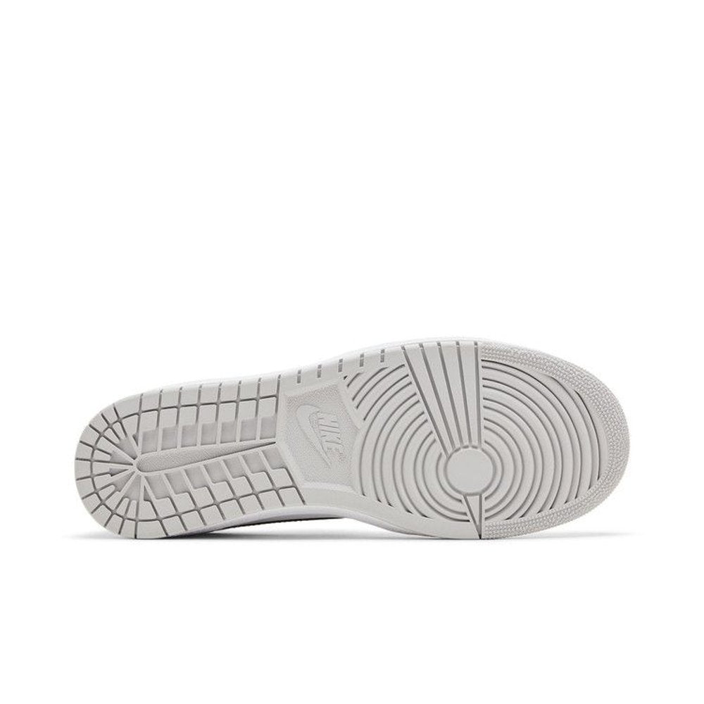 Jordan 1 Retro Low '85 Metallic Black – zadní pohled | Purekickz