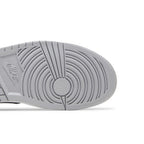 Jordan 1 Retro Low OG Barons – pohled shora | Purekickz