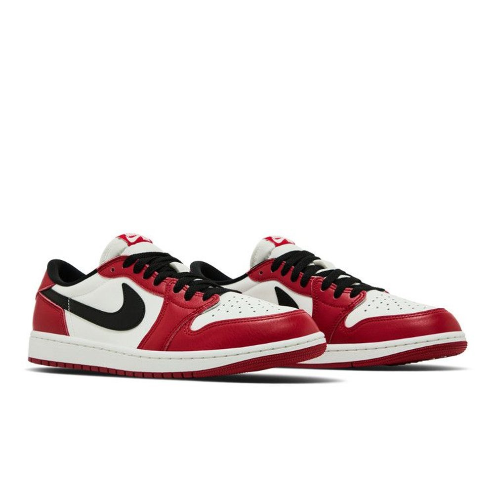 Jordan 1 Retro Low OG Chicago (2025) – lifestyle foto | Purekickz