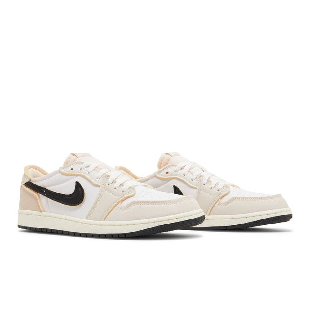 Jordan 1 Retro Low OG EX Coconut Milk – lifestyle foto | Purekickz