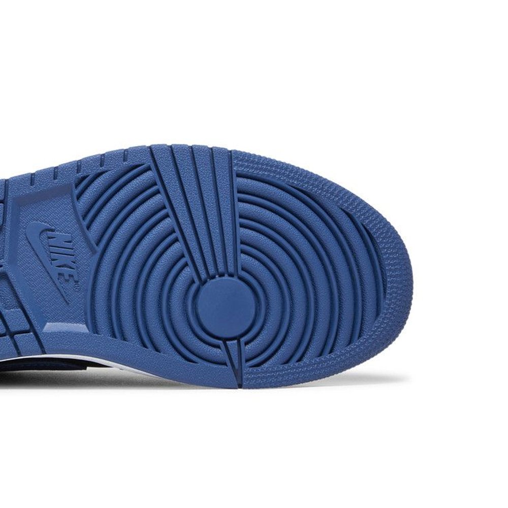 Jordan 1 Retro Low OG Mystic Navy (W) – pohled shora | Purekickz