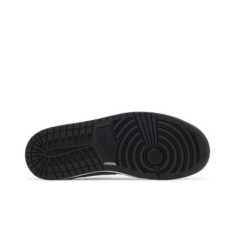 Jordan 1 Retro Low OG Shadow (2024) – zadní pohled | Purekickz