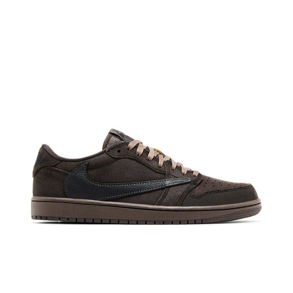 Jordan 1 Retro Low OG SP Travis Scott Velvet Brown – boční pohled | Purekickz