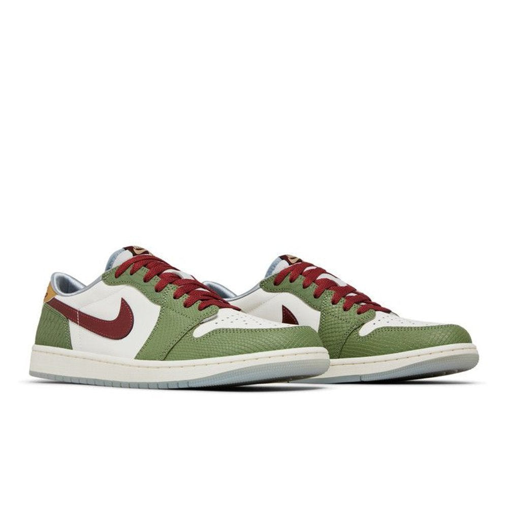 Jordan 1 Retro Low OG Year of the Dragon (2024) – lifestyle foto | Purekickz