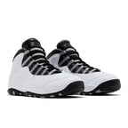 Jordan 10 Retro OG Steel (2025) – lifestyle foto | Purekickz