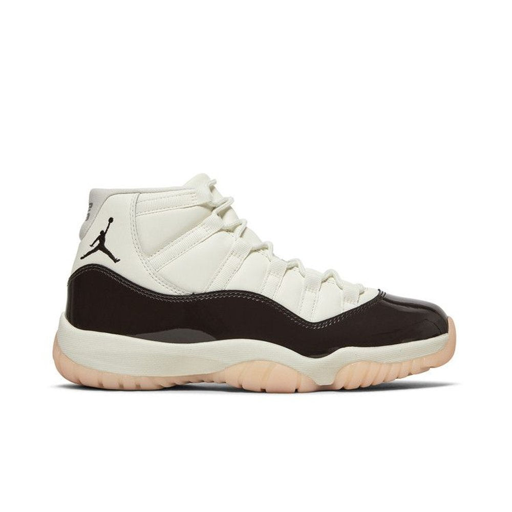 Jordan 11 Retro Neapolitan (W) – boční pohled | Purekickz