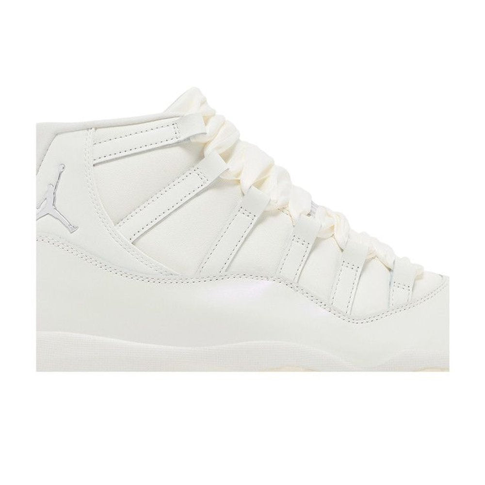 Jordan 11 Retro Pearl (W) – detail | Purekickz
