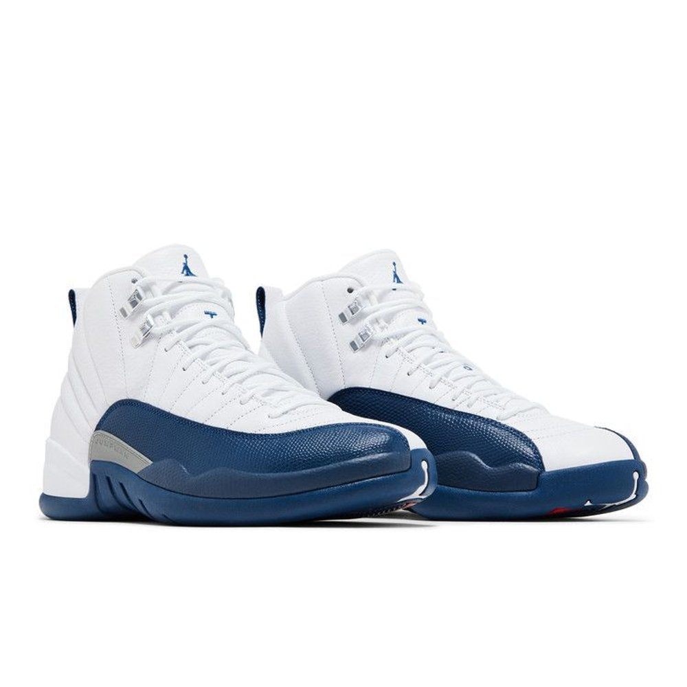 Jordan 12 Retro French Blue (2025) – lifestyle foto | Purekickz