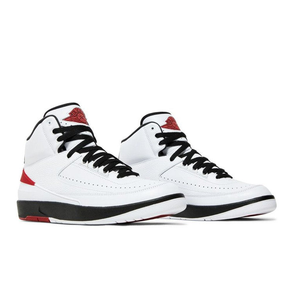 Jordan 2 Retro OG Chicago (2022) – lifestyle foto | Purekickz