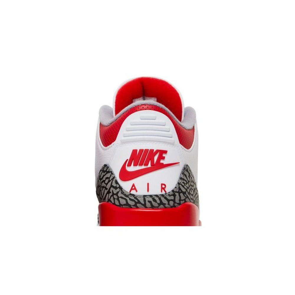 Jordan 3 Retro Fire Red (2022) – detail materiálu | Purekickz