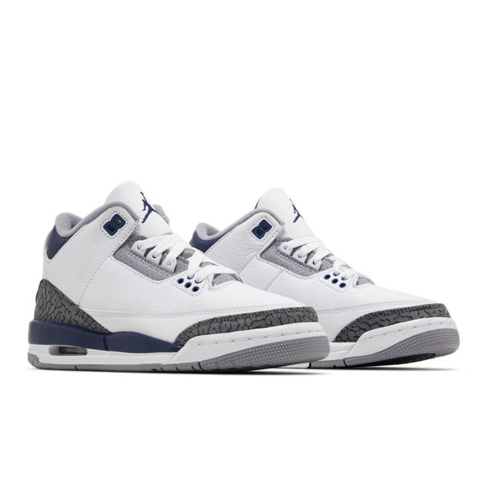 Jordan 3 Retro Midnight Navy (GS) – lifestyle foto | Purekickz
