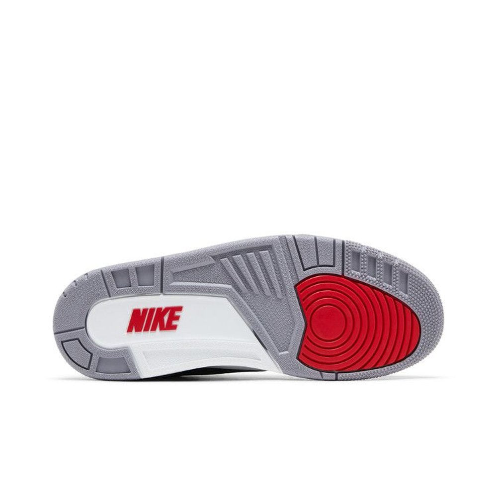Jordan 3 Retro OG Black Cement (2024) – zadní pohled | Purekickz