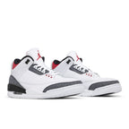 Jordan 3 Retro SE Fire Red Denim (2020) – lifestyle foto | Purekickz