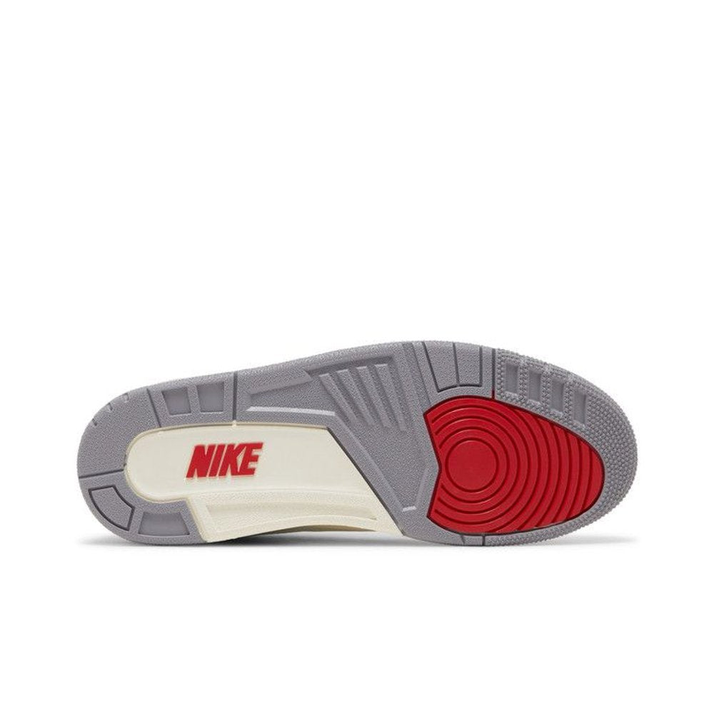 Jordan 3 Retro White Cement Reimagined – zadní pohled | Purekickz