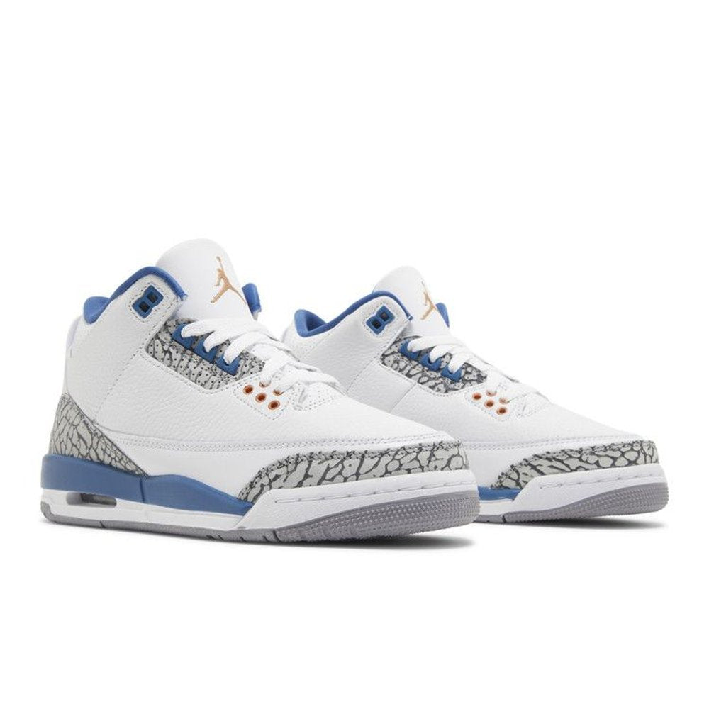 Jordan 3 Retro Wizards (GS) – lifestyle foto | Purekickz