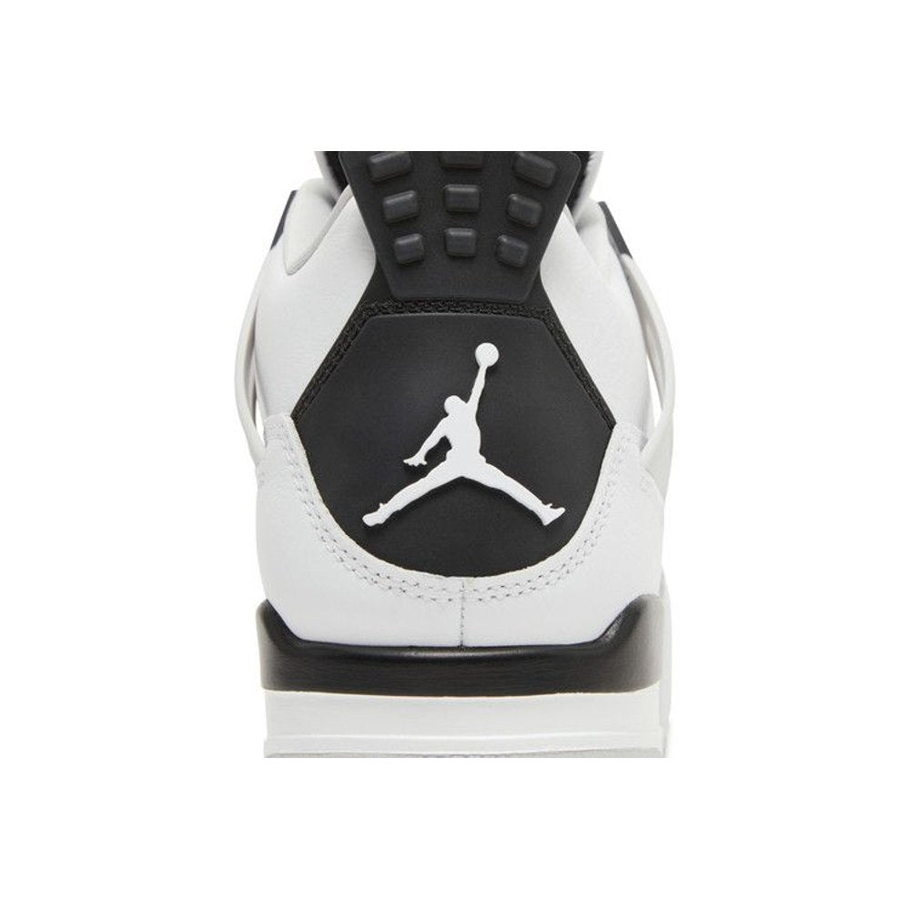 Jordan 4 Military Black – pohled 10 | Purekickz