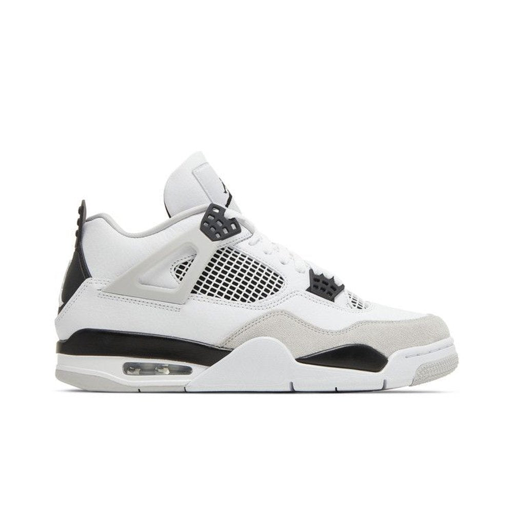 Jordan 4 Military Black – boční pohled | Purekickz