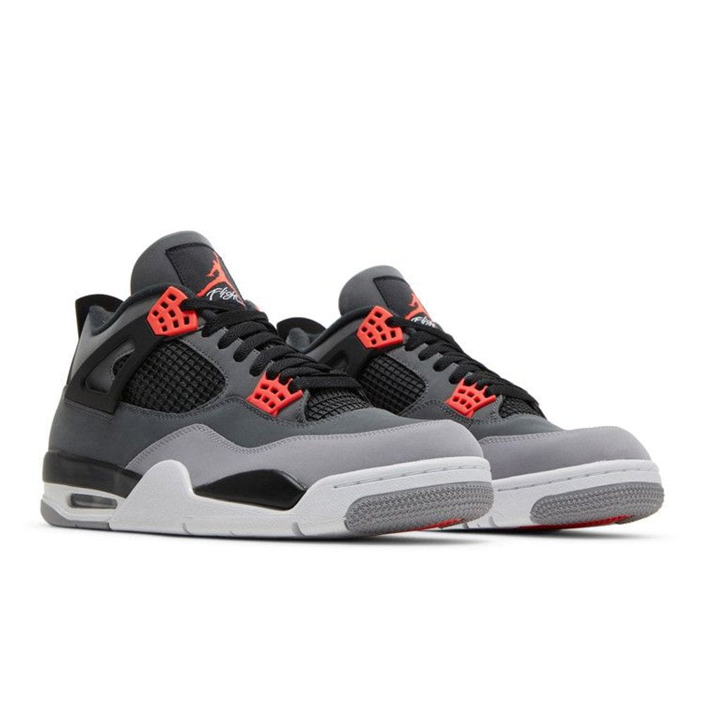 Jordan 4 Retro Infrared – lifestyle foto | Purekickz