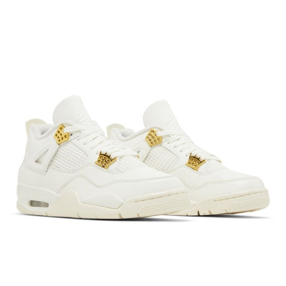 Jordan 4 Retro Metallic Gold (W) – lifestyle foto | Purekickz