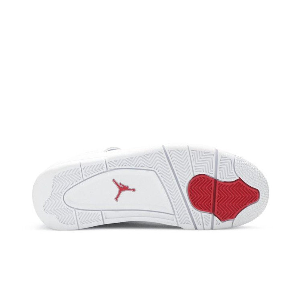 Jordan 4 Retro Metallic Red – zadní pohled | Purekickz
