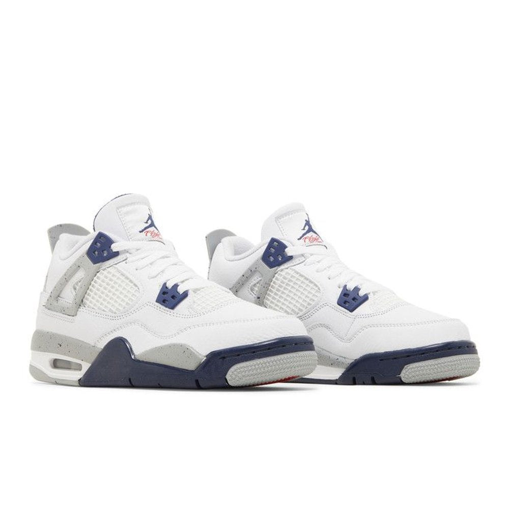 Jordan 4 Retro Midnight Navy (GS) – lifestyle foto | Purekickz