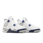 Jordan 4 Retro Midnight Navy (GS) – lifestyle foto | Purekickz
