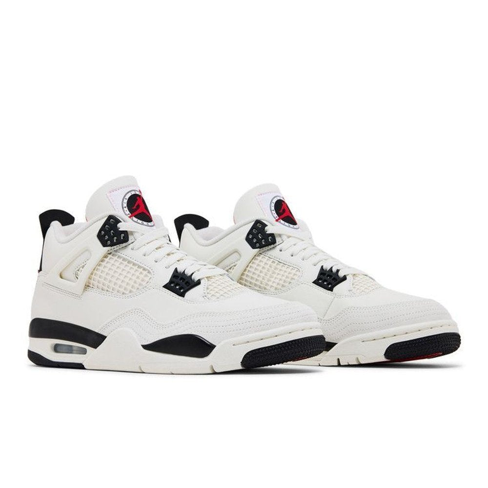 Jordan 4 Retro OG Flight Club – lifestyle foto | Purekickz