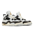Jordan 4 Retro Platinum Gold (GS) – lifestyle foto | Purekickz