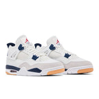 Jordan 4 Retro SB Navy – lifestyle foto | Purekickz