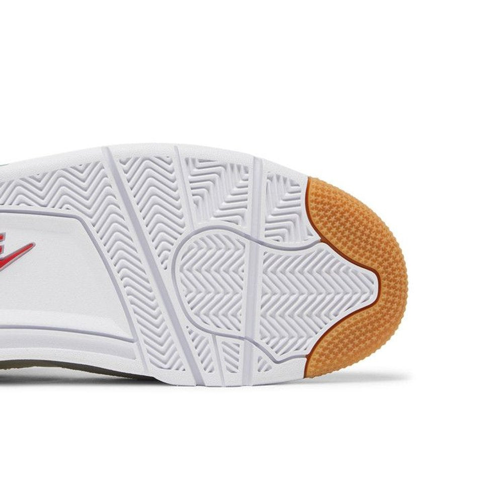 Jordan 4 Retro SB Pine Green