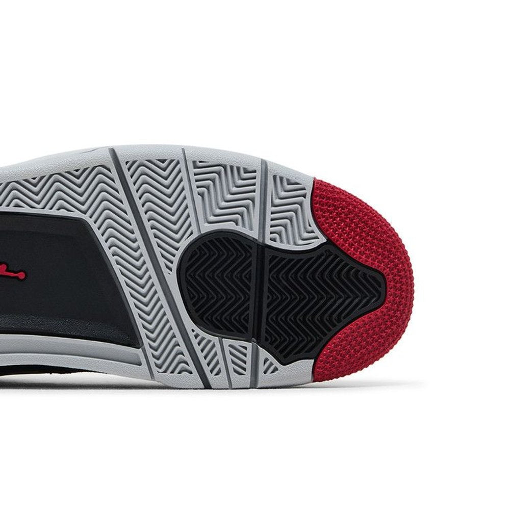 Jordan 4 RM Black Cement – pohled shora | Purekickz
