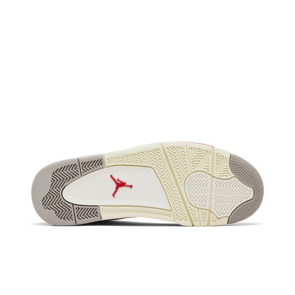 Jordan 4 RM Fire Red – zadní pohled | Purekickz