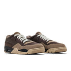 Jordan 4 RM Ironstone – lifestyle foto | Purekickz