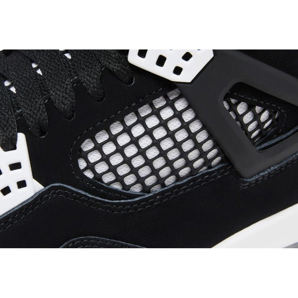 Jordan 4 White Thunder – pohled 10 | Purekickz