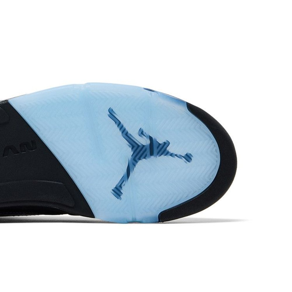 Jordan 5 Retro Black University Blue (2026)