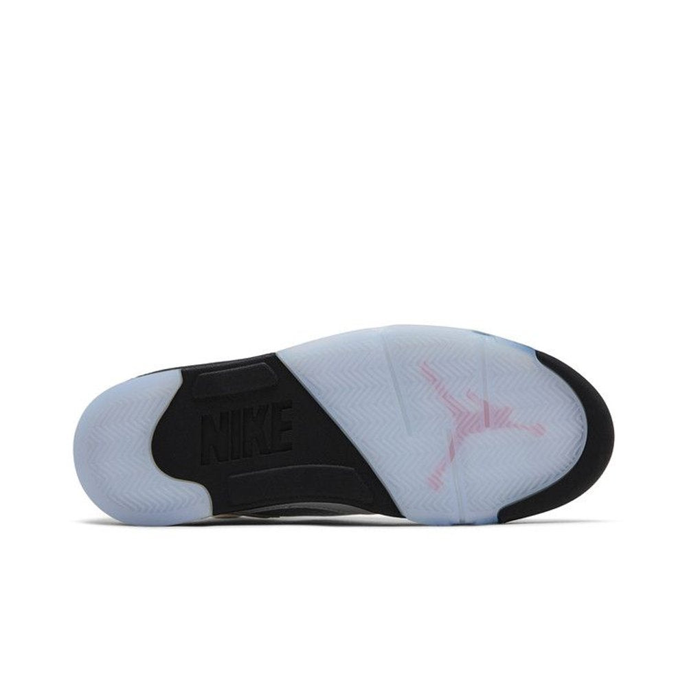 Jordan 5 Retro Medium Soft Pink – zadní pohled | Purekickz