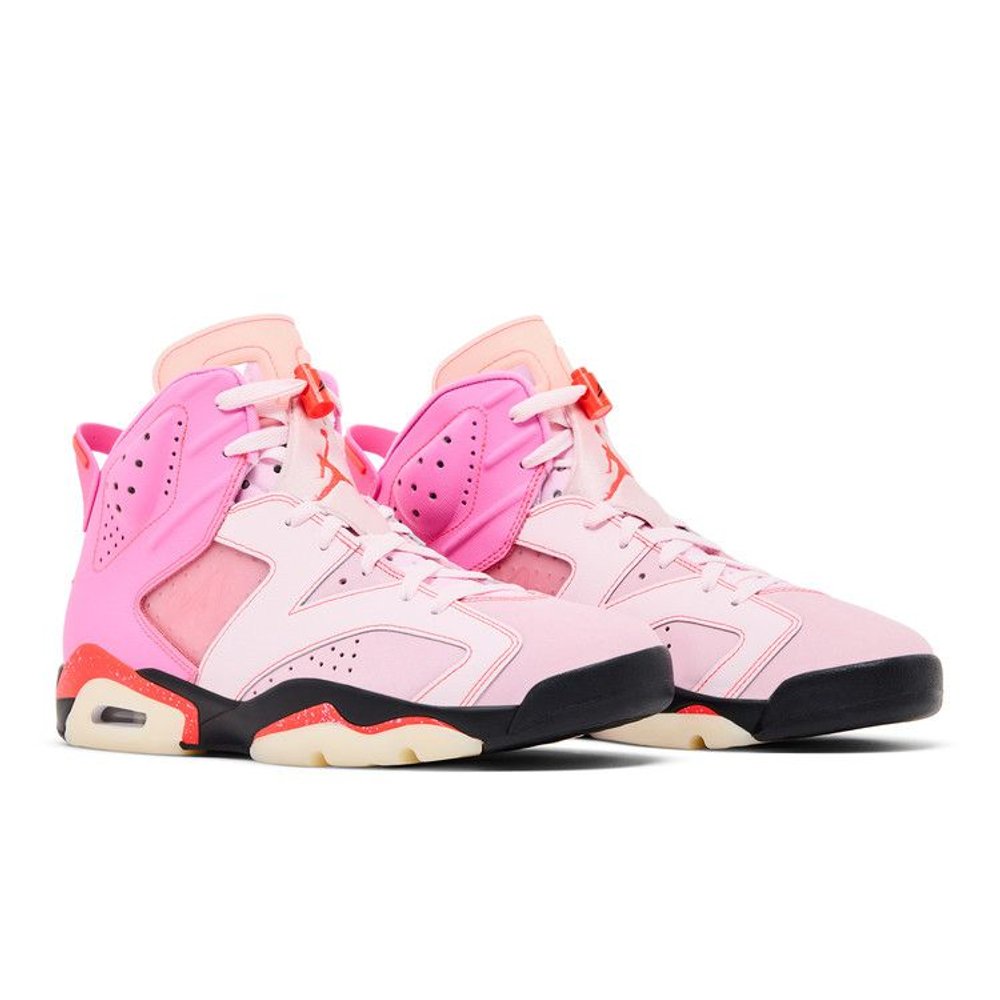 Jordan 6 Retro Awake NY Playful Pink – lifestyle foto | Purekickz
