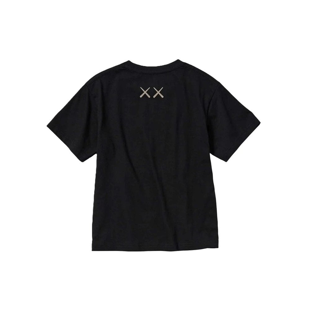 KAWS x Uniqlo UT Short Sleeve Graphic T-shirt Black – boční pohled | Purekickz